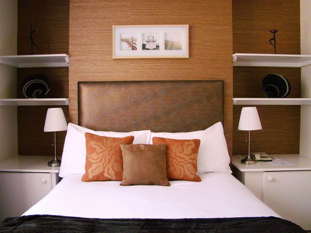 The Westwood Hotel Оксфорд Экстерьер фото